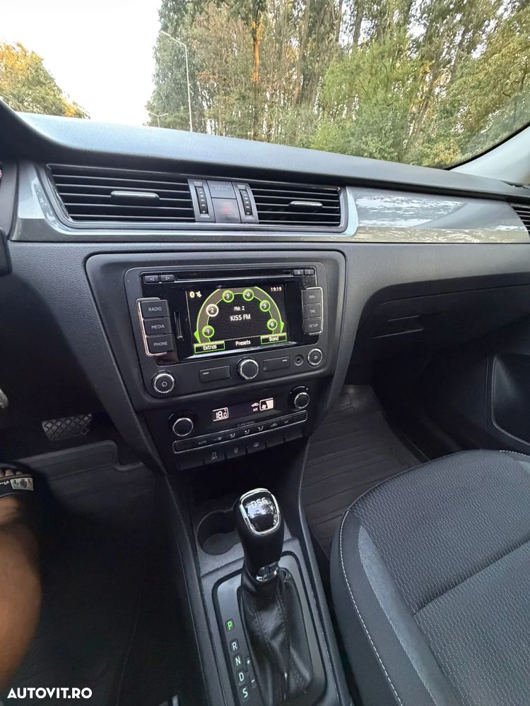 Skoda RAPID 1.6 TDI DSG Active - 14