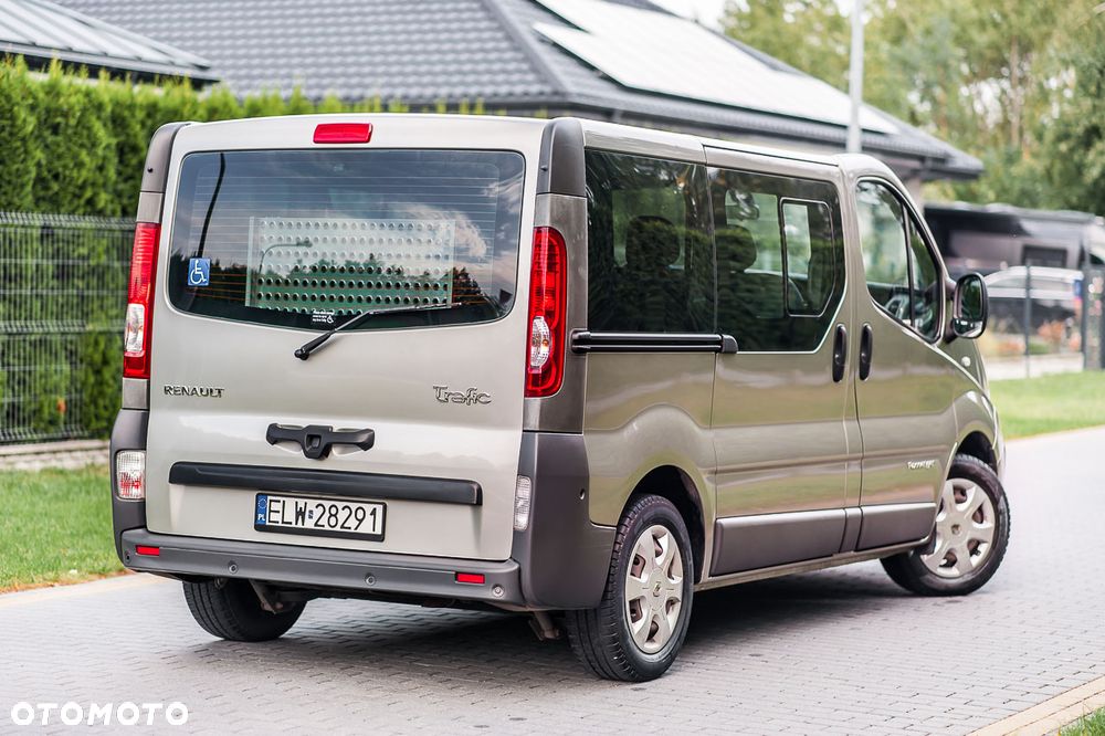 Renault Trafic 2008 photo 4
