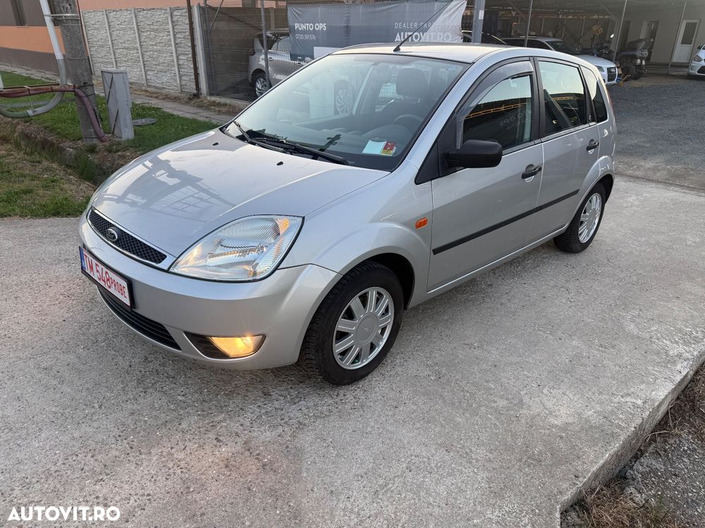 Ford Fiesta 1.3 Ghia - 2