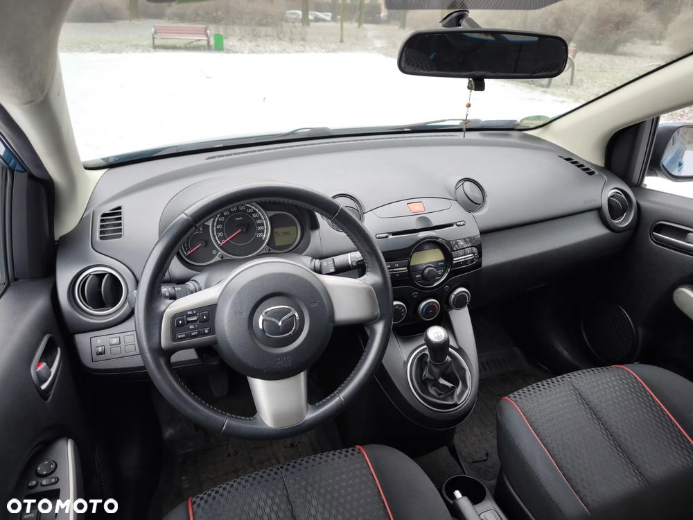 Mazda 2 1.3 Exclusive + - 14