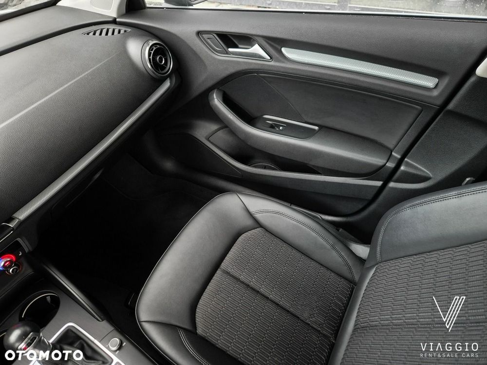 Audi A3 Sportback 2.0 TDI Ambiente S tronic - 12
