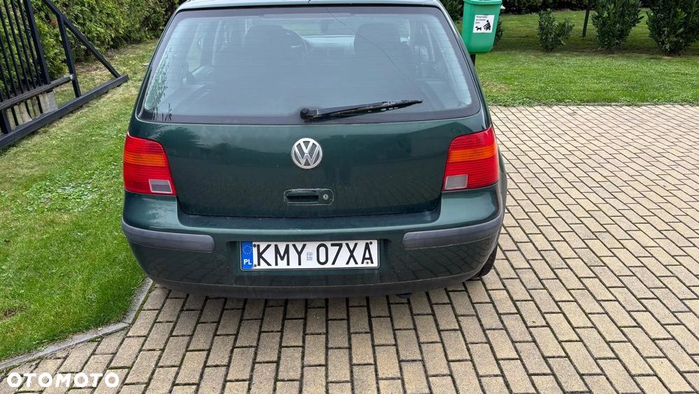Volkswagen Golf - 2