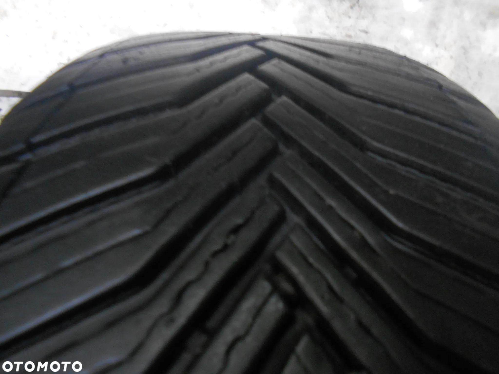 OPONA POJEDYNKA 215/40R17 MICHELIN CROSSCLIMATE 2 DOT 4021 7MM - 2