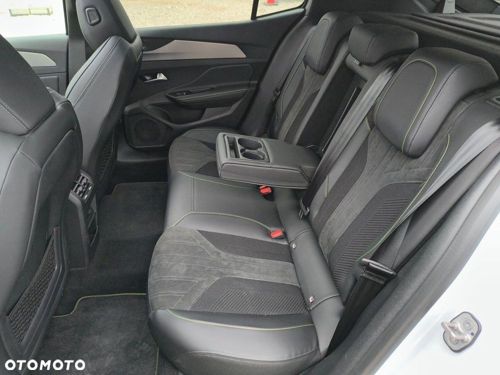 Peugeot 408 1.2 PureTech GT S&S EAT8 - 10