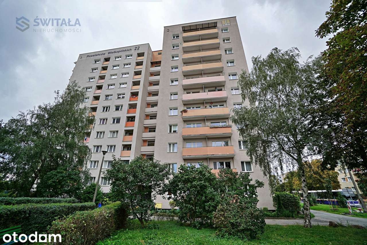 Zadbane mieszkanie z balkonem w świetnej lokalizacji.