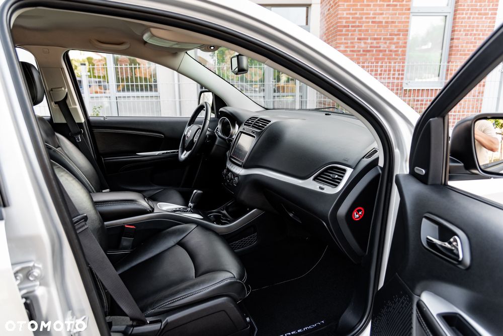 Fiat Freemont 3.6 V6 Lounge - 24