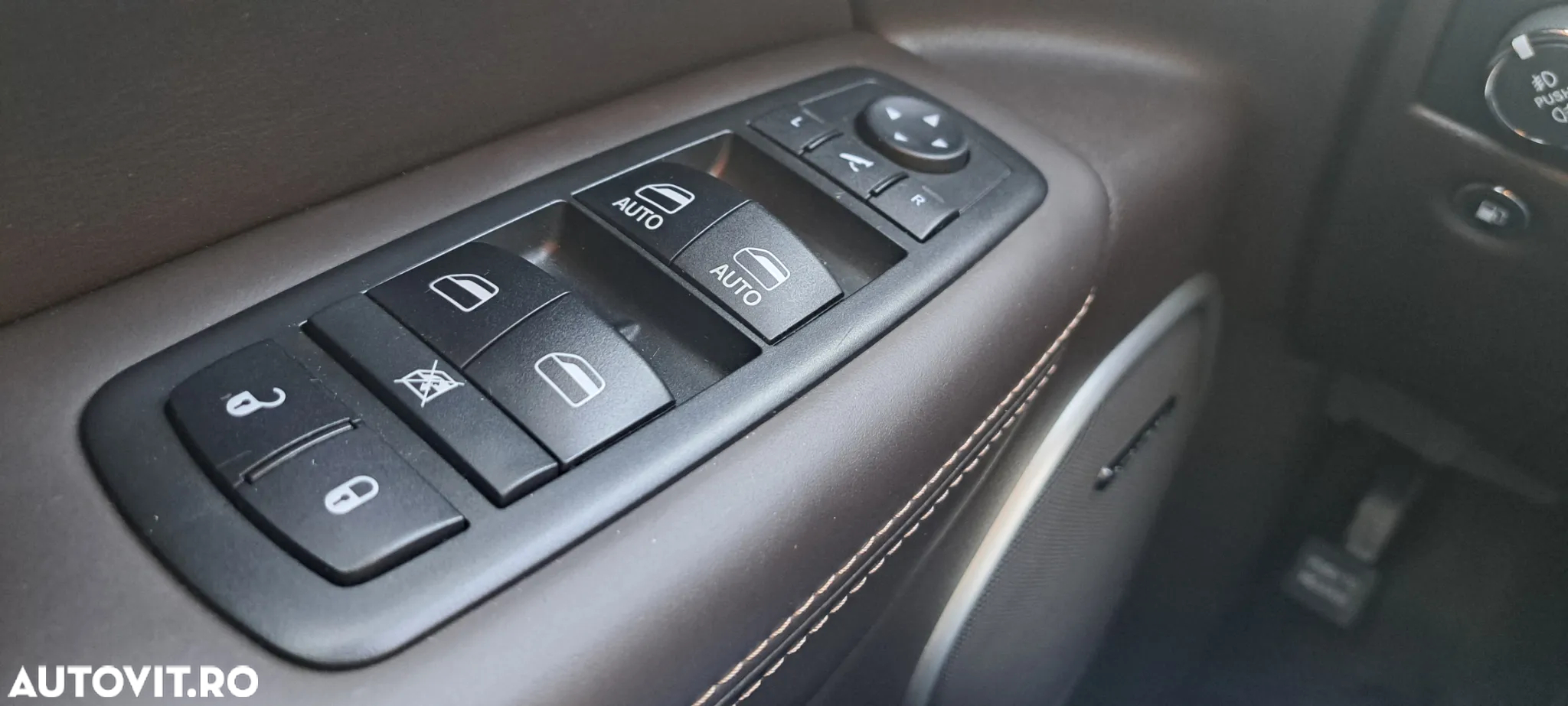 Jeep Grand Cherokee 3.0 TD AT Summit - 24