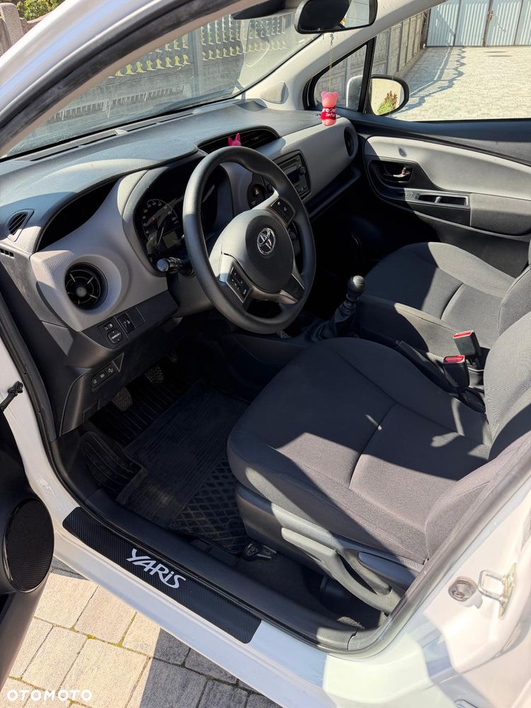 Toyota Yaris 1.5 Active - 9