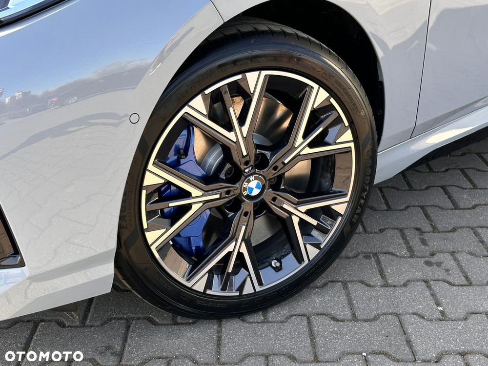 BMW Seria 2 220i mHEV - 5