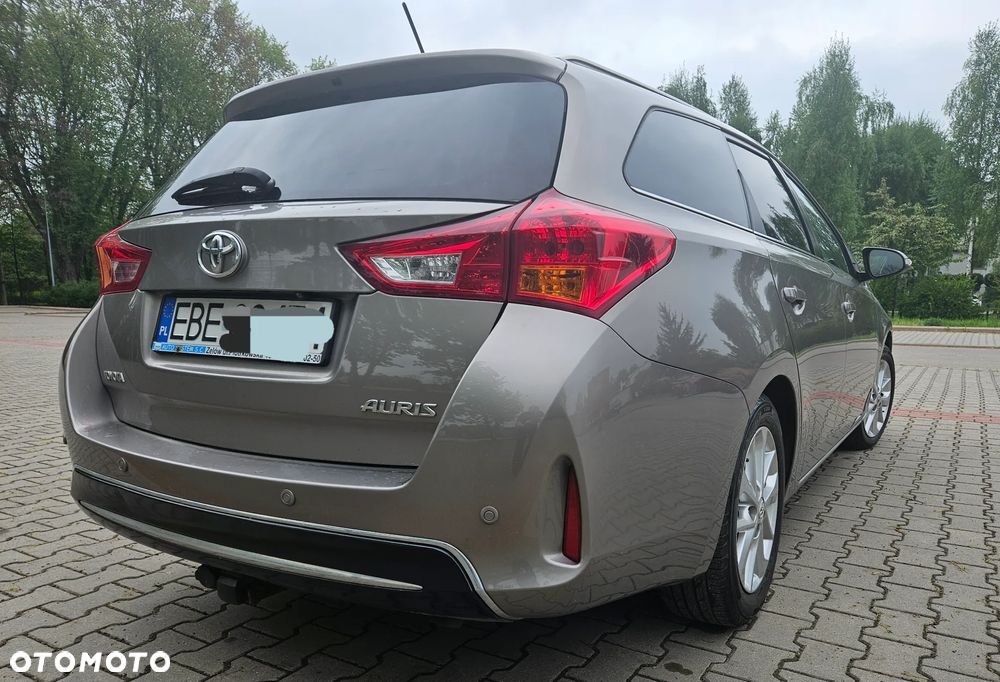 Toyota Auris 2.0 D-4D Edition - 4