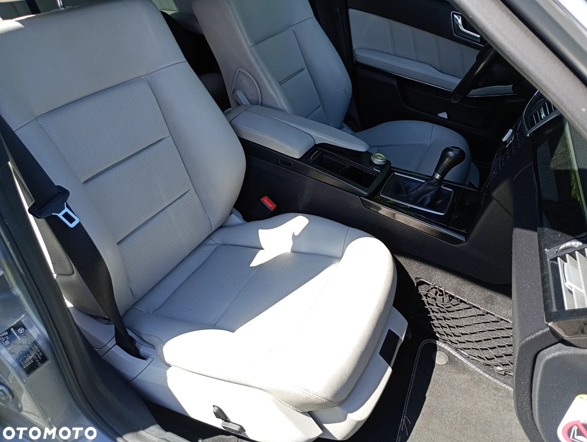 Mercedes-Benz Klasa E 200 CDI Avantgarde - 29