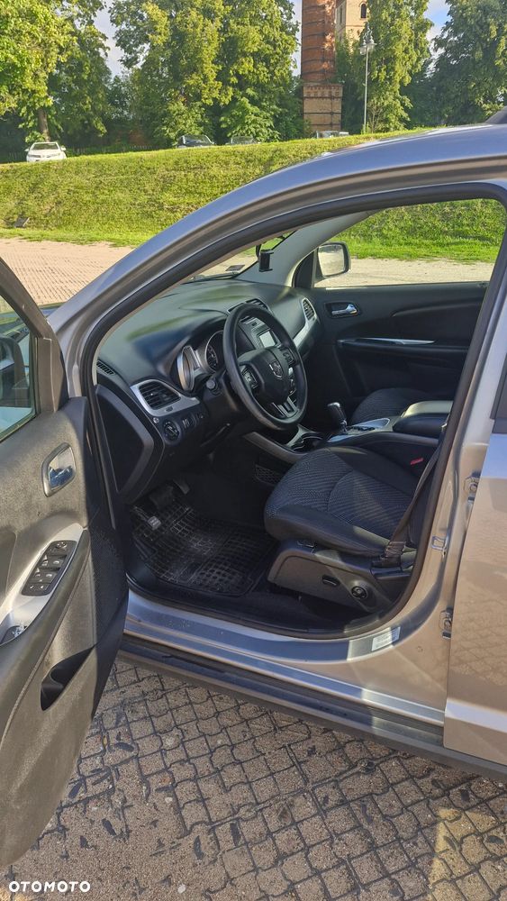 Dodge Journey - 7