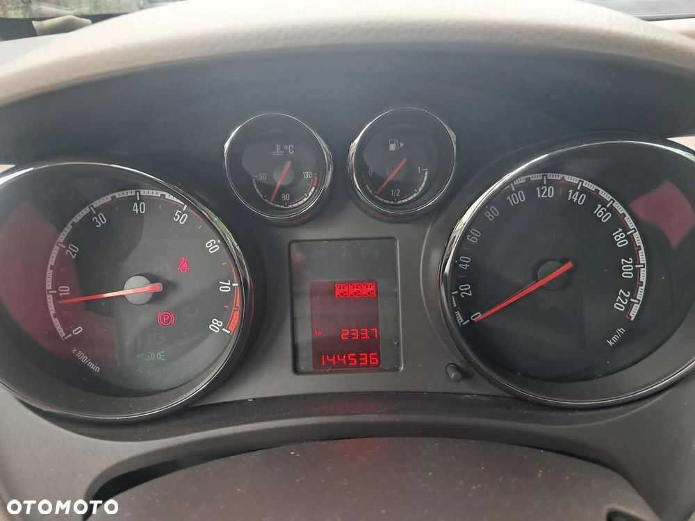 Opel Meriva - 12
