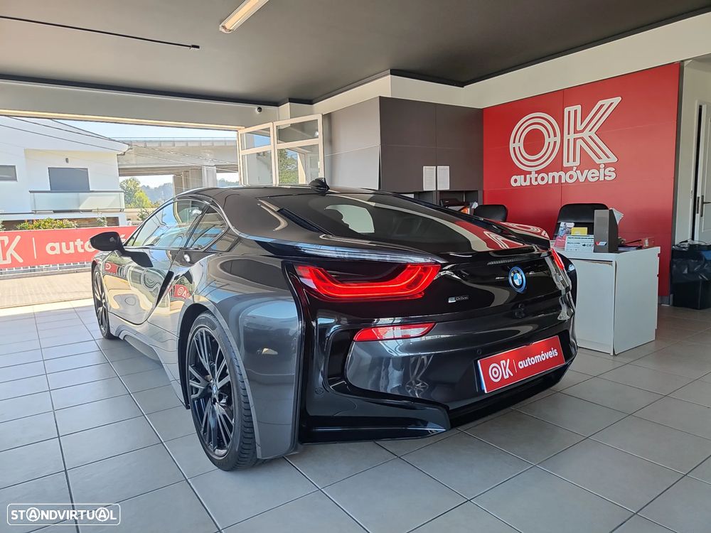 BMW i8 Standard - 8