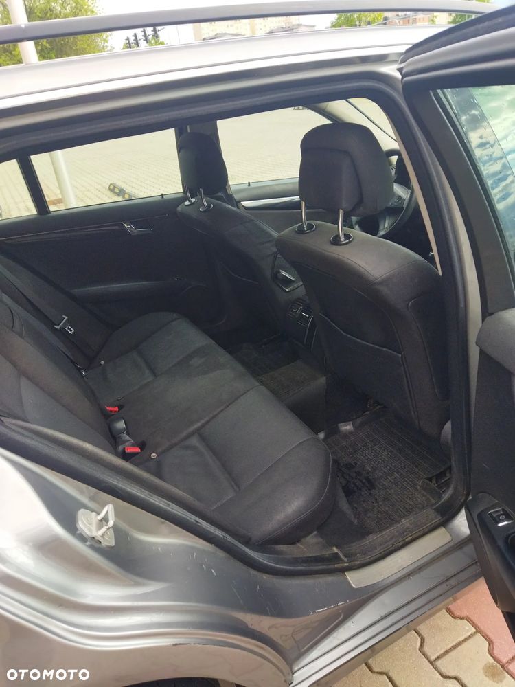 Mercedes-Benz Klasa C 200 CDI DPF Elegance - 6