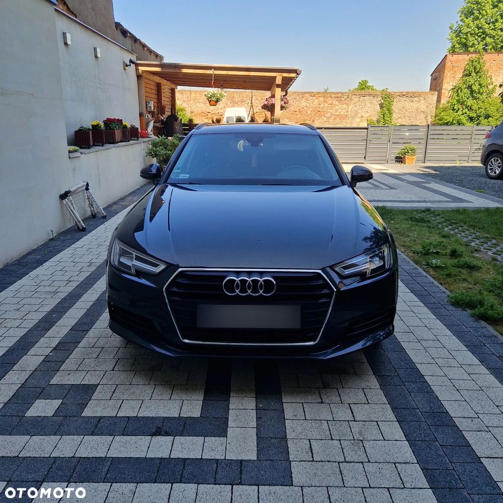 Audi A4 Avant 2.0 TDI - 16