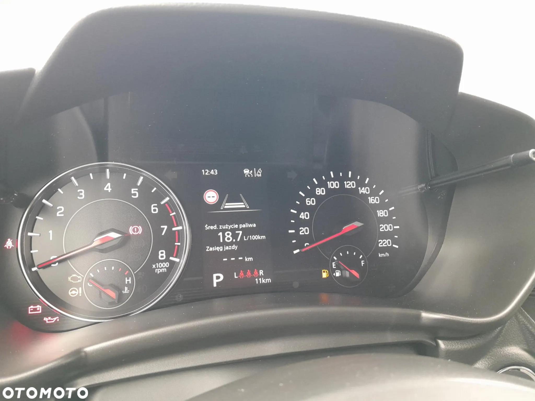 Suzuki Swift 1.2 Dualjet SHVS Premium Plus CVT - 11