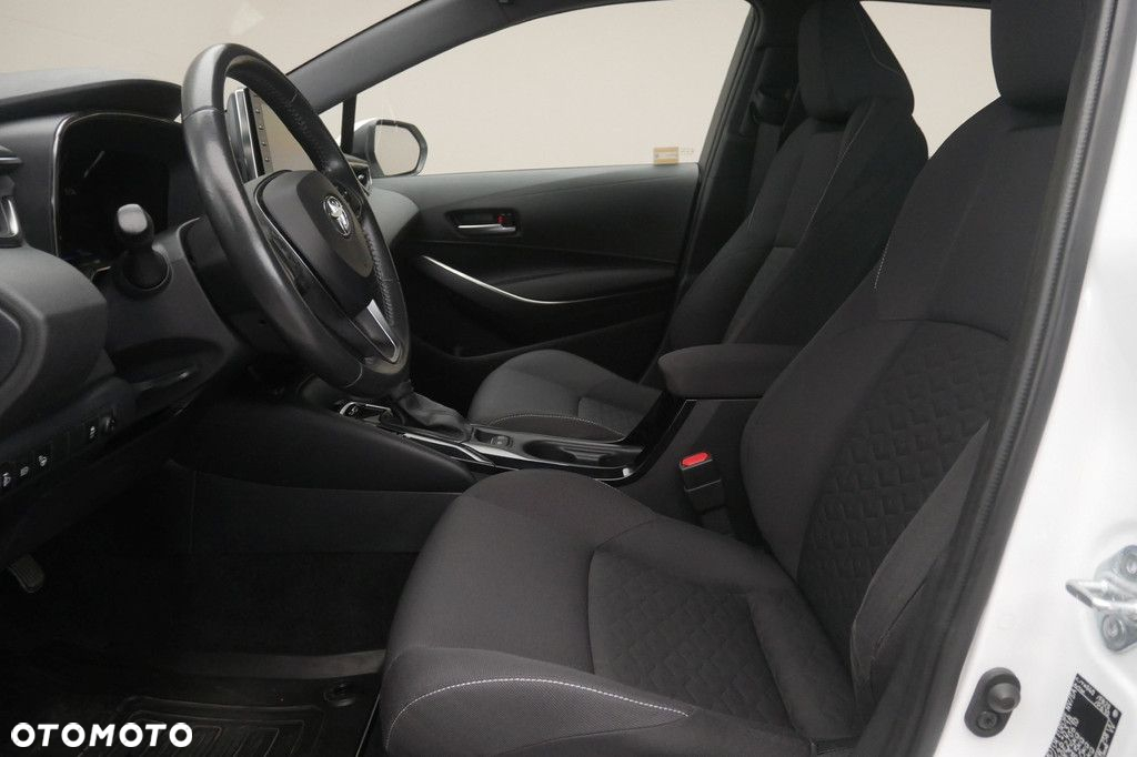 Toyota Corolla - 12