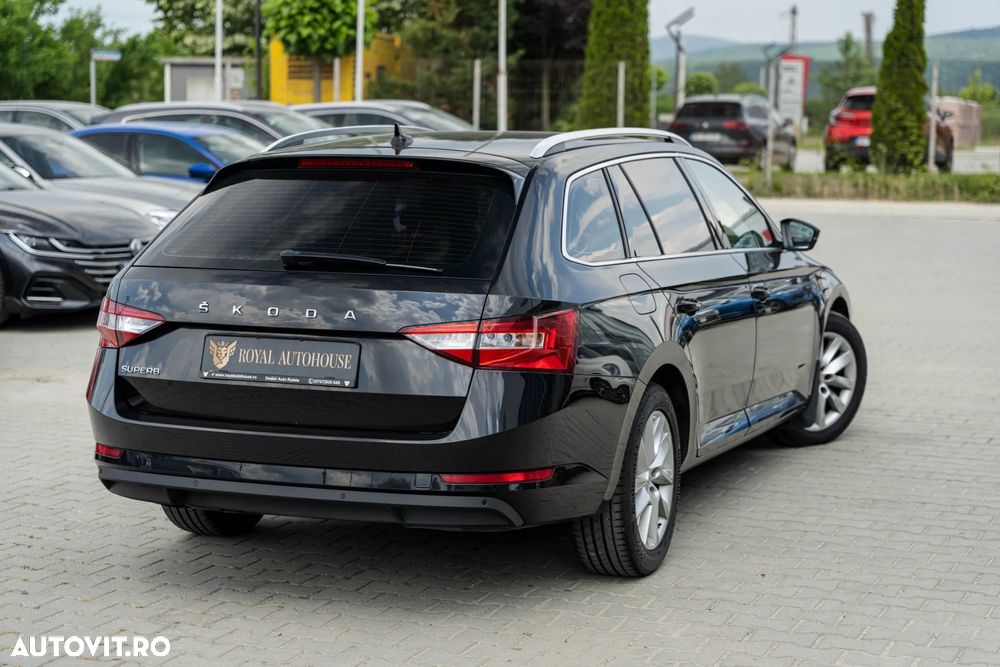 Skoda Superb 2.0 TDI DSG Sportline - 5
