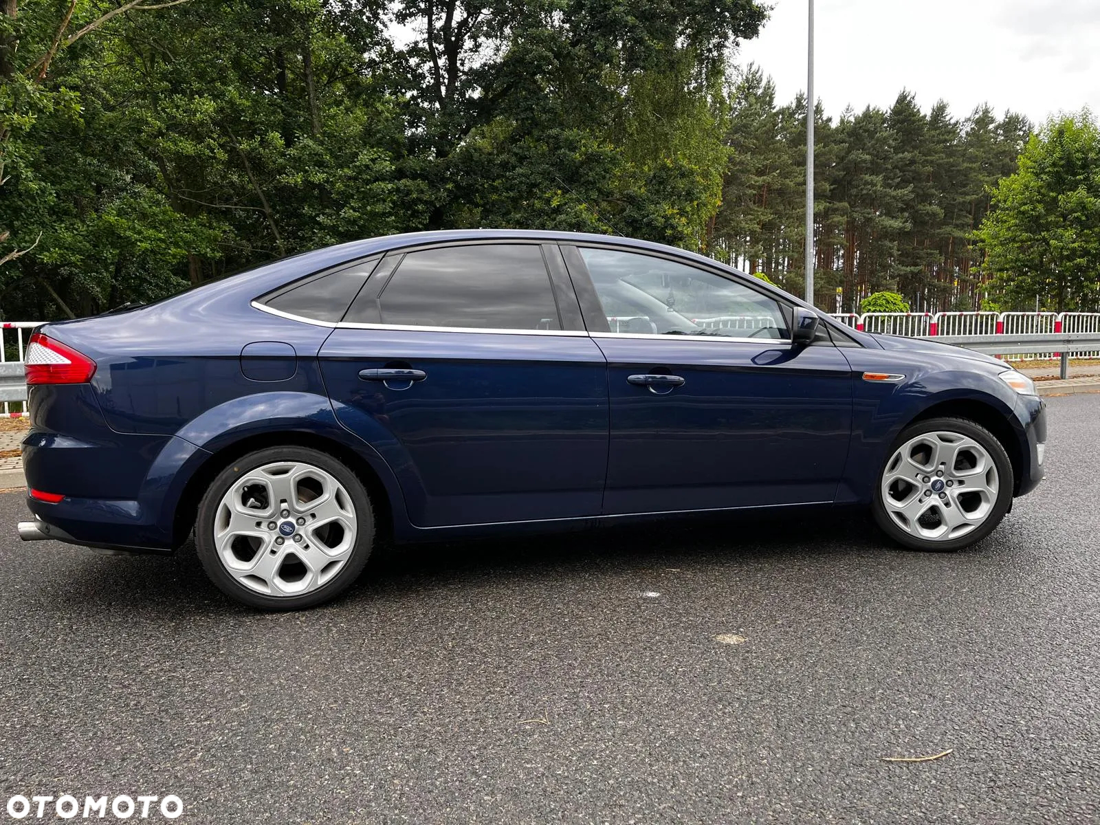 Ford Mondeo 2.5 Titanium X - 9