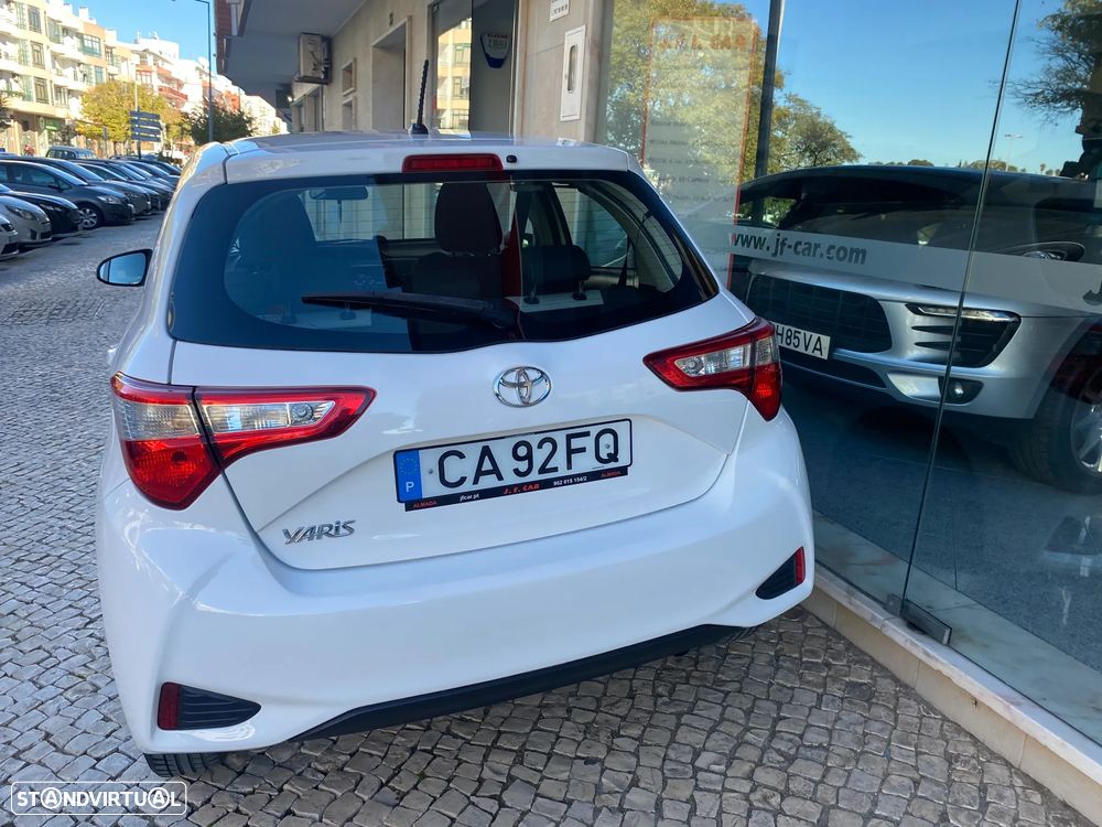 Toyota Yaris 1.0 VVT-i - 11