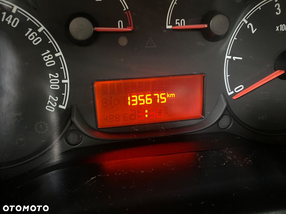 Opel Combo - 8