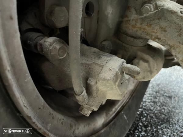 Pinça Travão Frente Direita Cima Mitsubishi Canter Camião De Plataform - 1