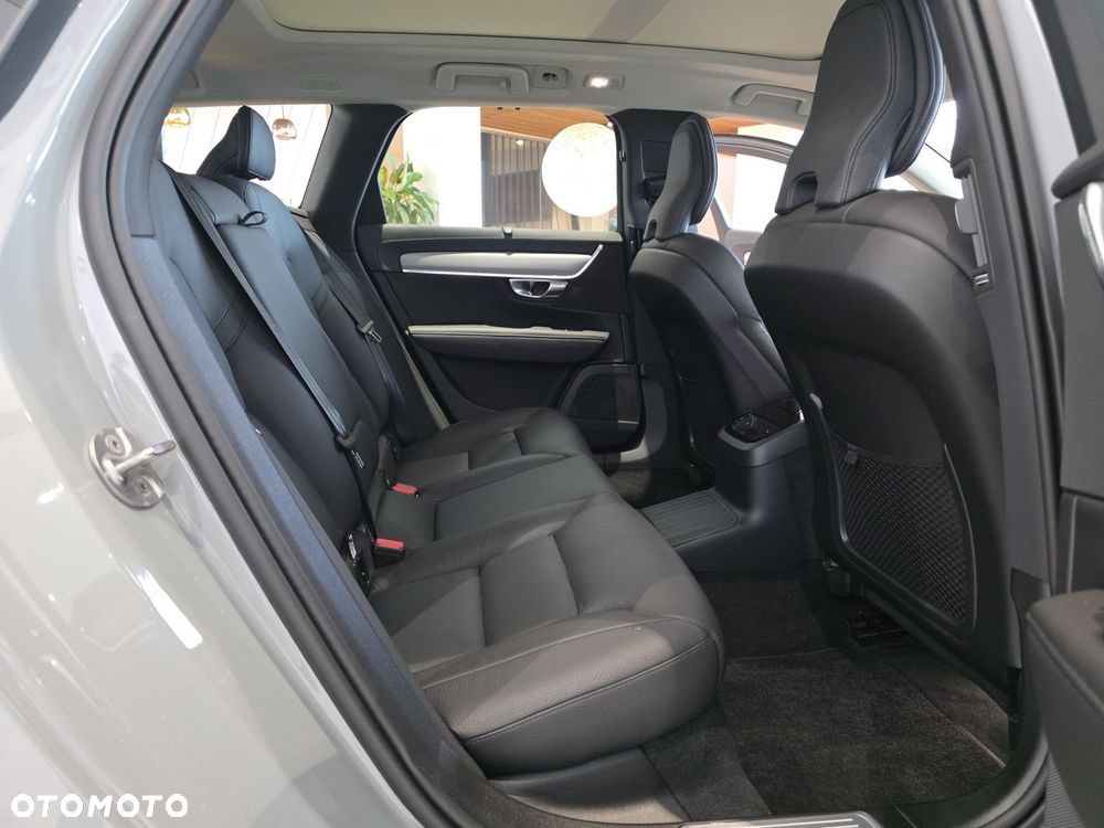 Volvo V90 - 24
