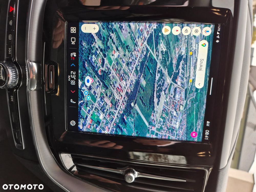 Volvo XC 60 B4 D Momentum Pro - 20