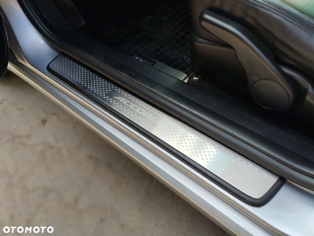 Honda Accord 2.0 i Sport - 9