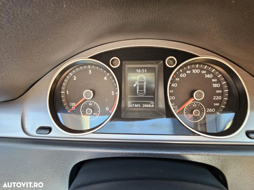 Volkswagen Passat 2.0 TDI BlueMotion Technology Comfortline - 8