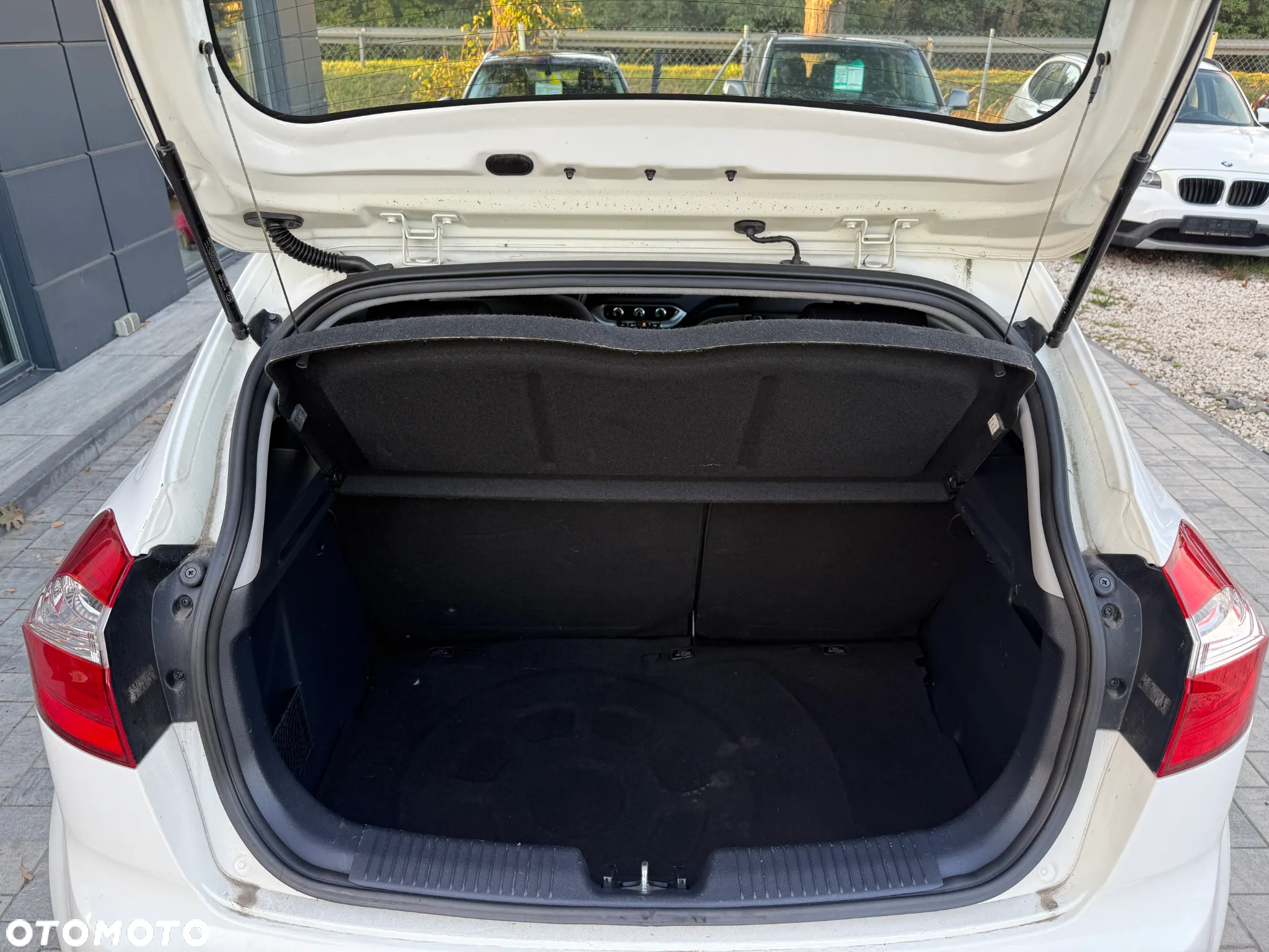 Kia Rio 1.2 Business Line - 30