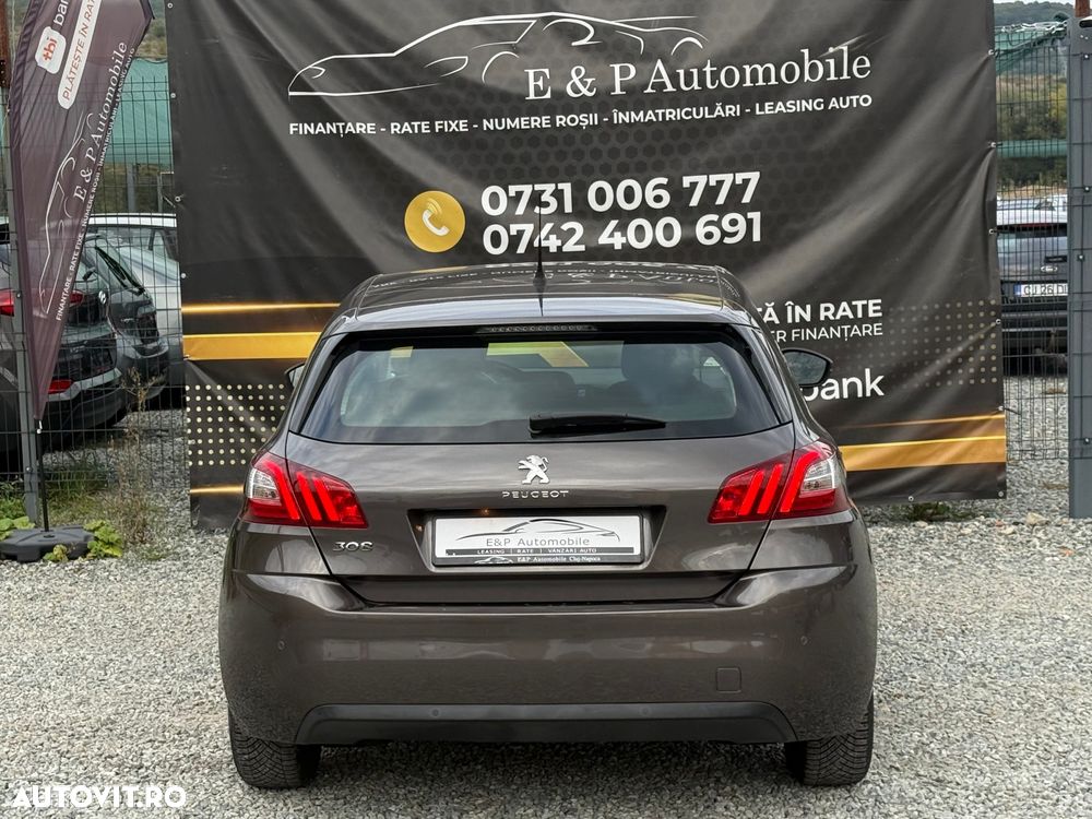 Peugeot 308 1.2 L PureTech Active - 12