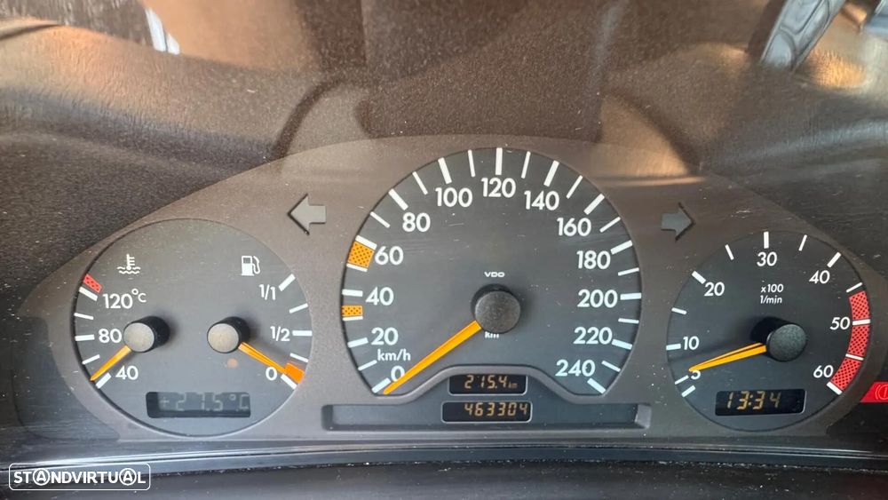 Mercedes-Benz E 220 CDI Classic - 21