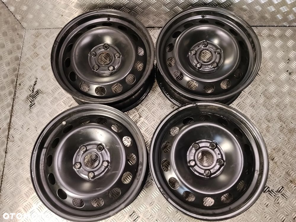 Felgi Audi A3 A4 Q2 Q3 6,5Jx16 et43 5x112 - 4
