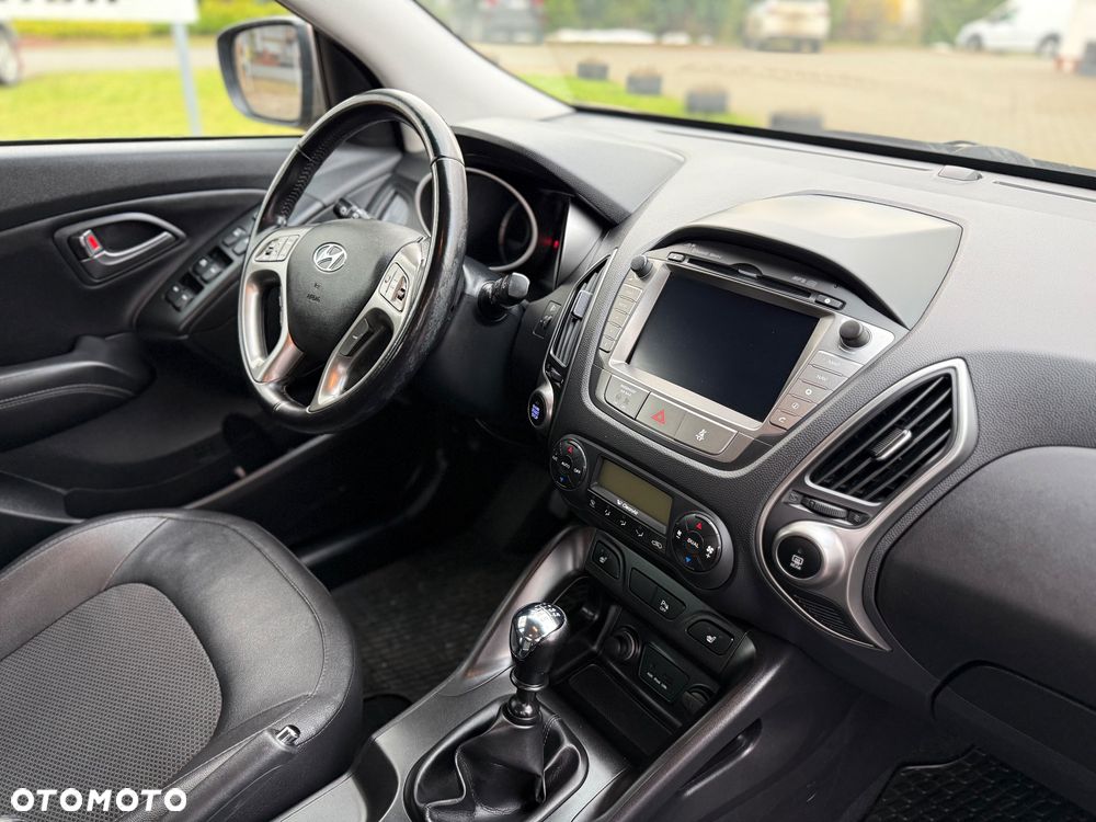 Hyundai ix35 - 23