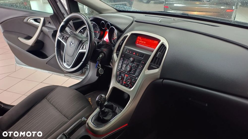 Opel Astra 1.4 T Enjoy - 7