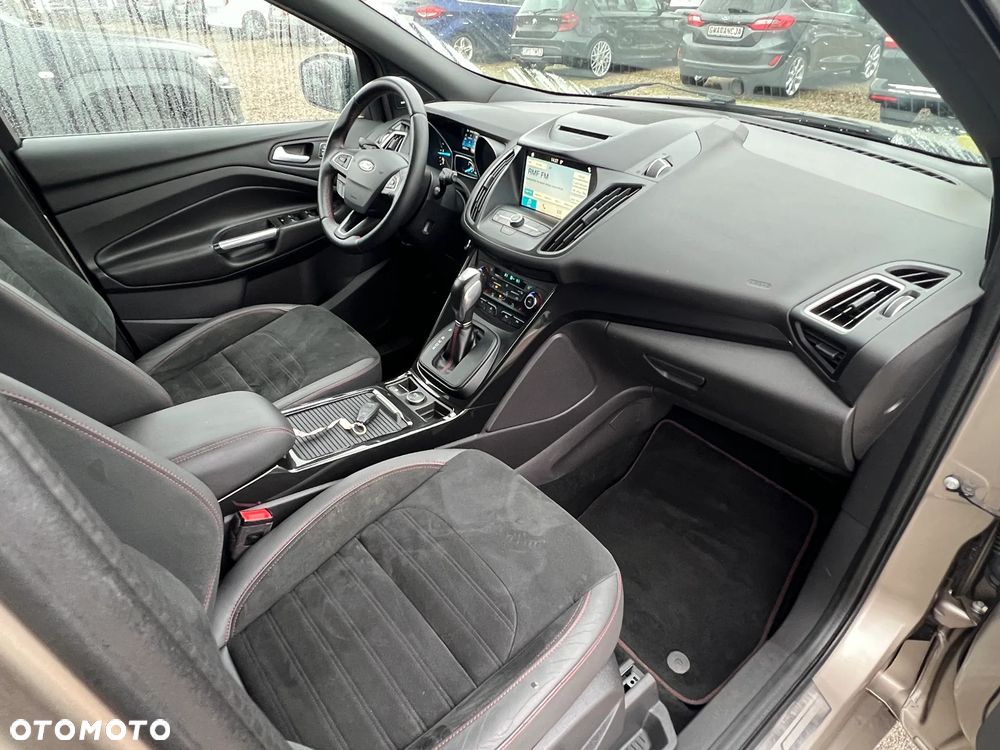 Ford Kuga 2.0 EcoBlue 4x4 ST-LINE - 21