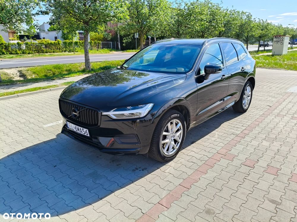 Volvo XC 60 T5 AWD Momentum - 1