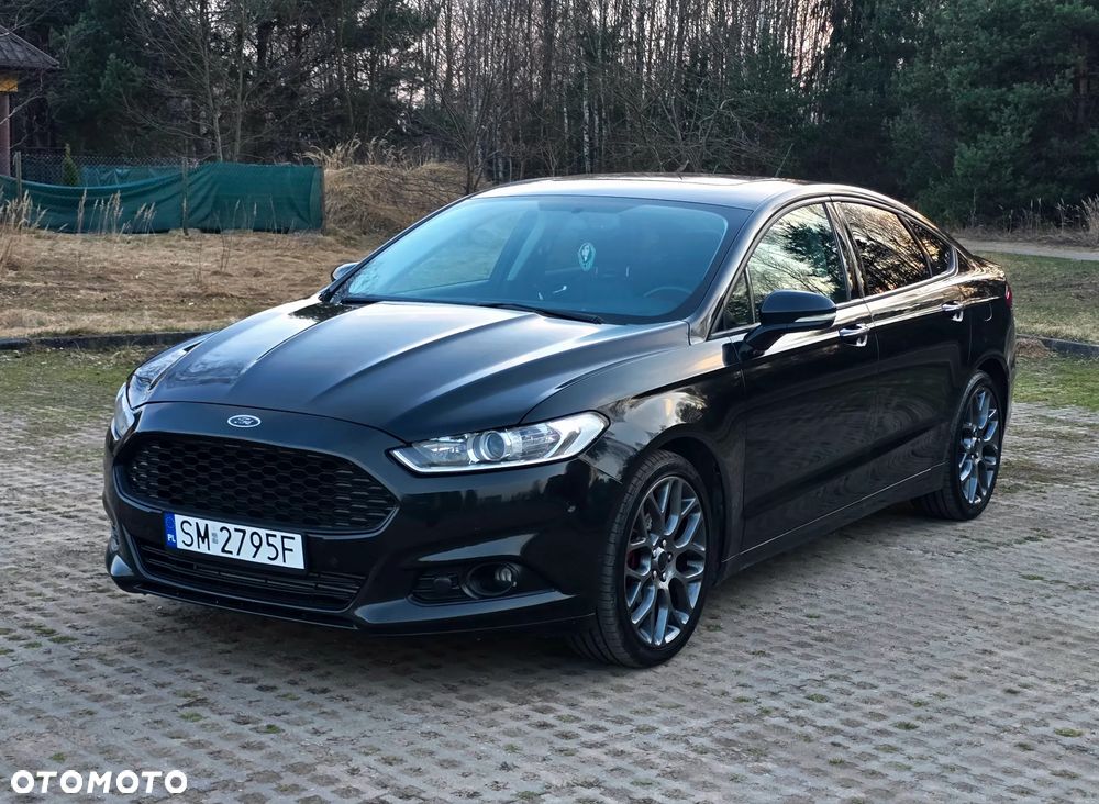 Ford Fusion - 16