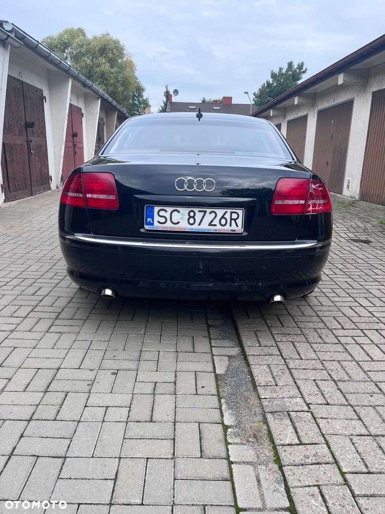 Audi A8 - 7