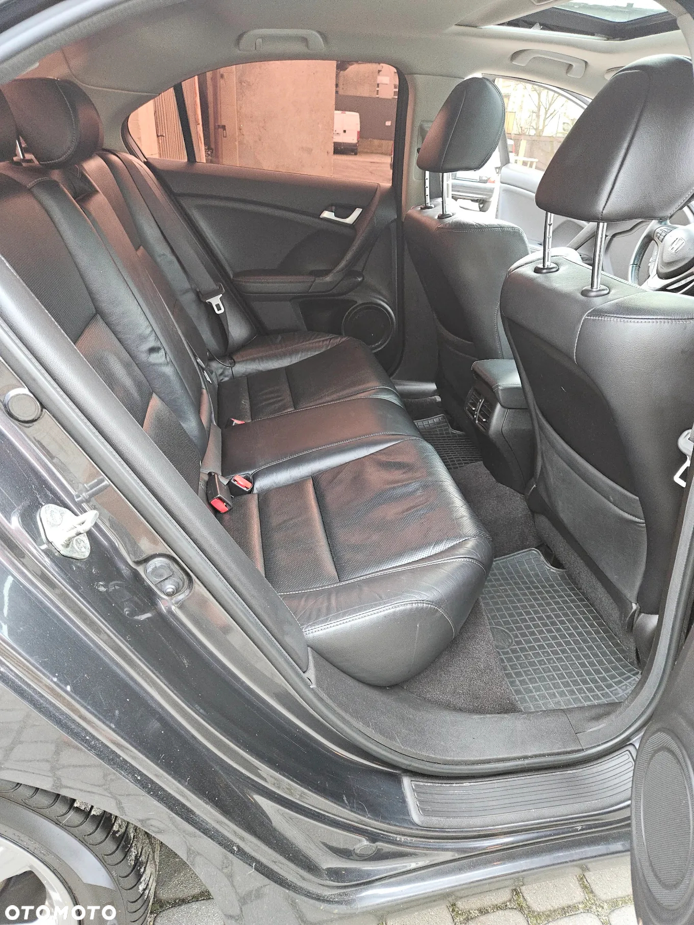 Honda Accord 2.0 Executive - 9