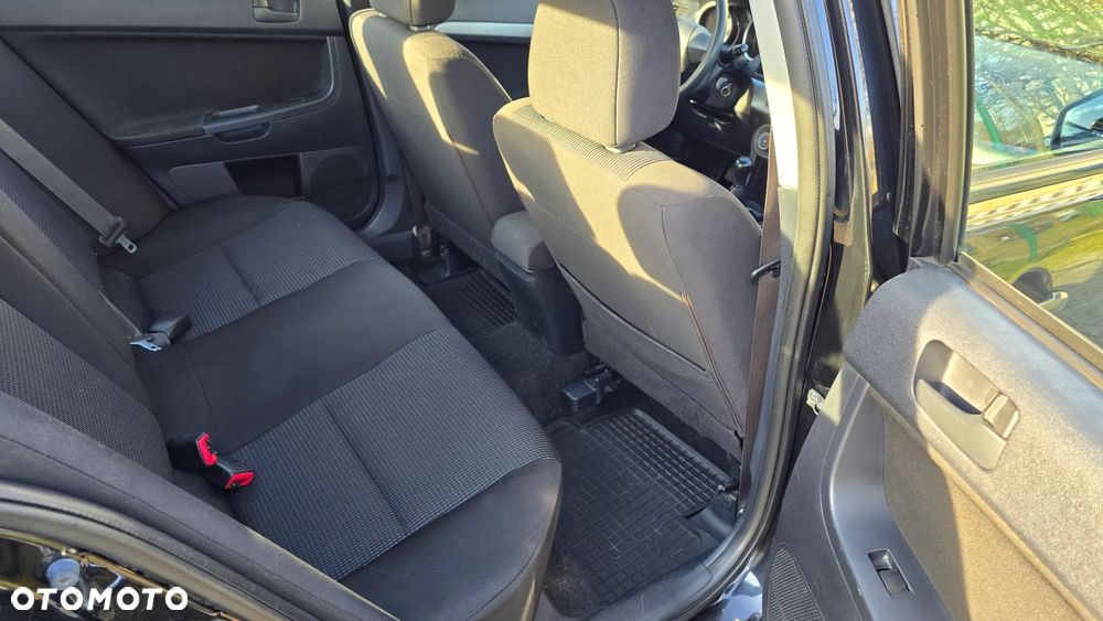 Mitsubishi Lancer 1.6 Invite - 11