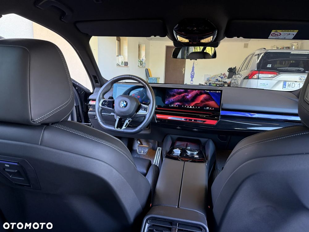 BMW Seria 5 520d xDrive mHEV M Sport - 16