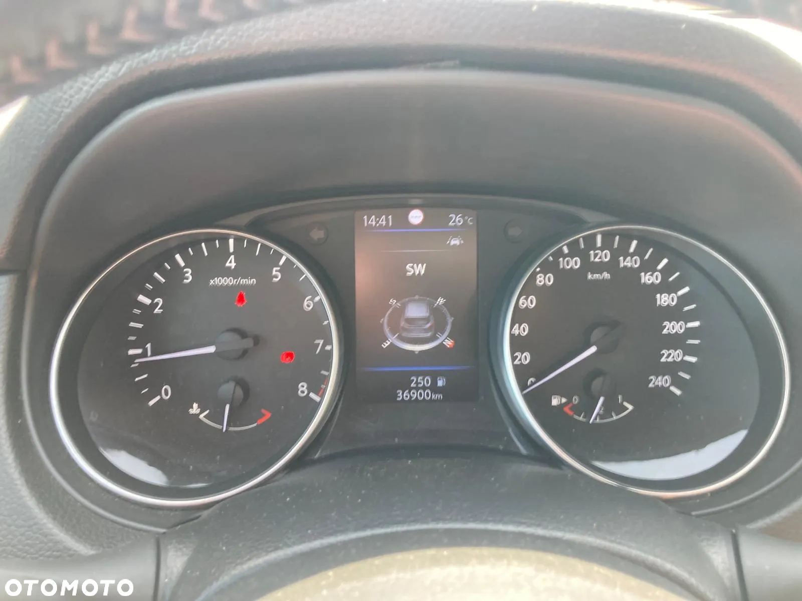 Nissan Qashqai - 11