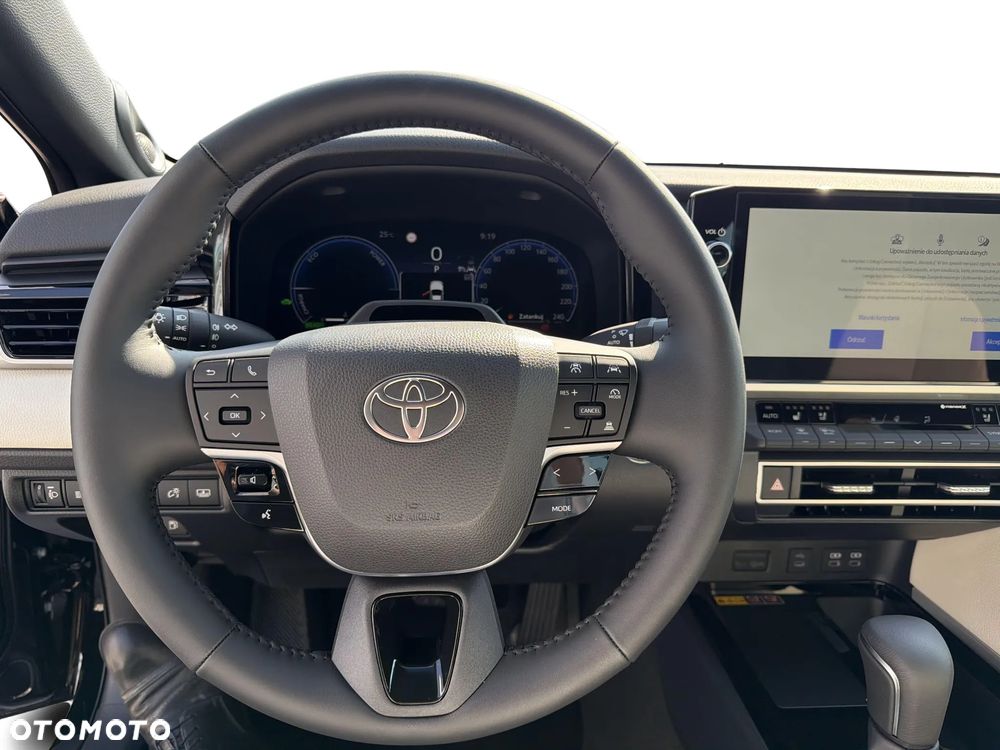 Toyota Camry 2.5 Hybrid Dynamic Force Executive e-CVT - 17