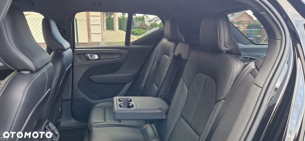 Volvo XC 40 D3 Geartronic R-Design - 25