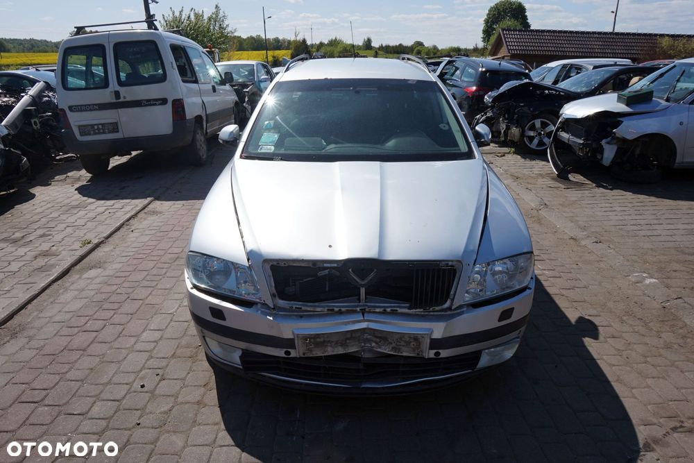 SKODA OCTAVIA II 1Z3 LIFT KOMBI 2008 9156 1.9 TDI BXE 105KM JCR SREBRNY na części - 8