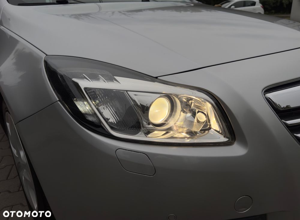 Opel Insignia 1.8 Sports Tourer Cosmo - 25