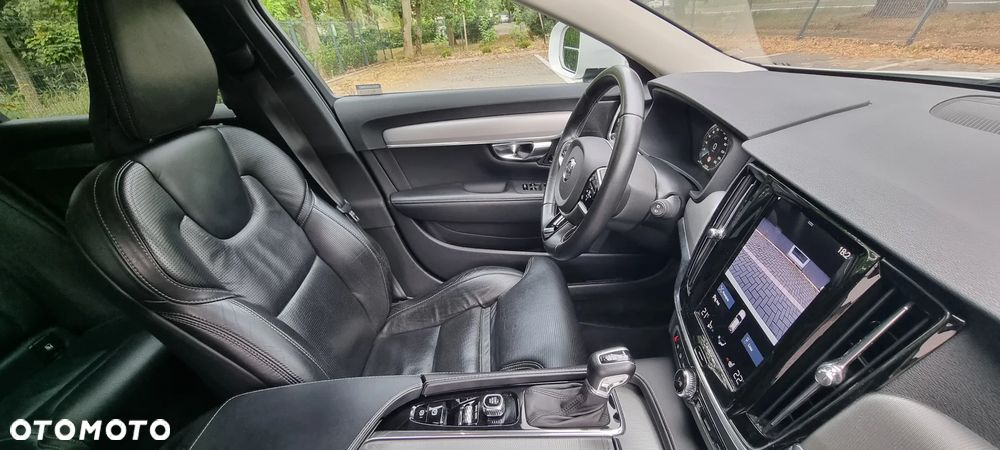 Volvo V90 Cross Country B5 D AWD Ultimate - 29